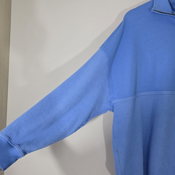 American Eagle Women’s Oversized Half-Zip Blue Sweatshirt Size XS/S NWT - Picture 4 of 10